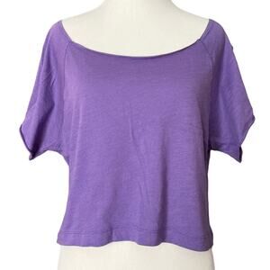 PINK Victoria's Secret Women's Purple Cropped Tee